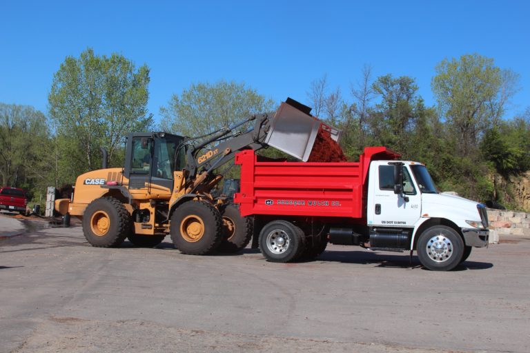 Order & Delivery Dubuque Mulch Co